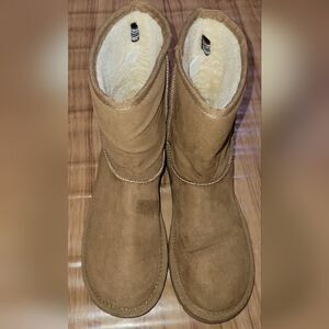 Nwot  3M thinsulate boots